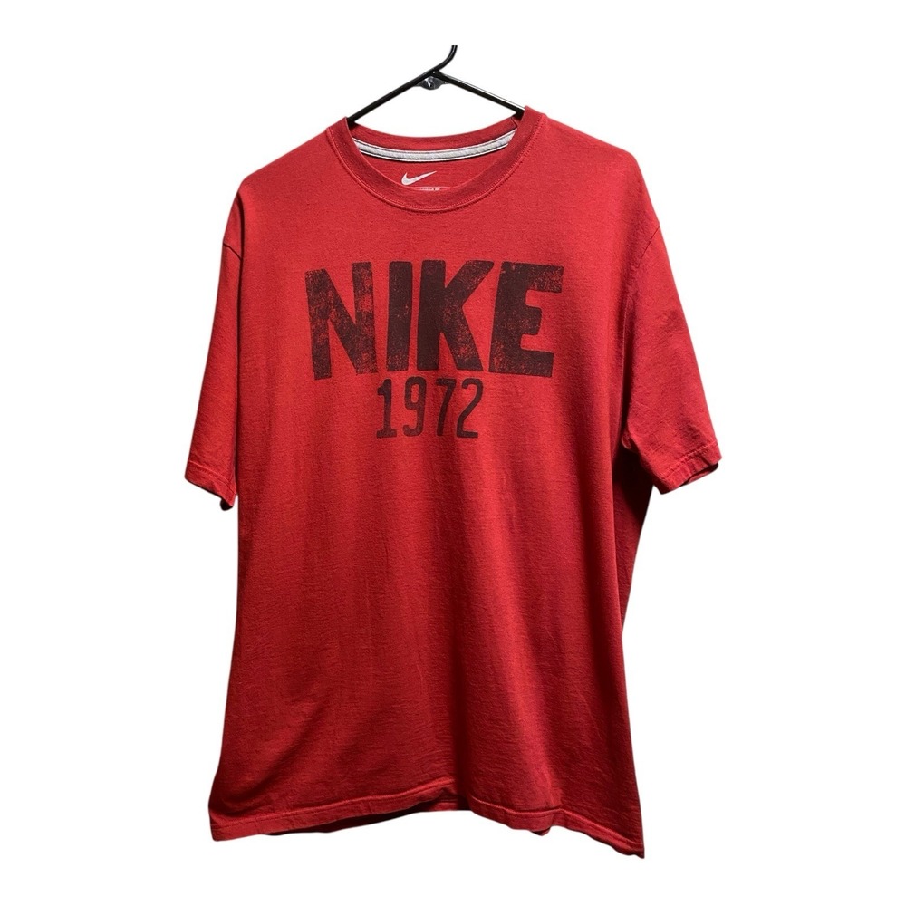 Nike 1972 Mens Round Neck Graphic T-Shirt Regular Fit Short Sleeve Size XL Red